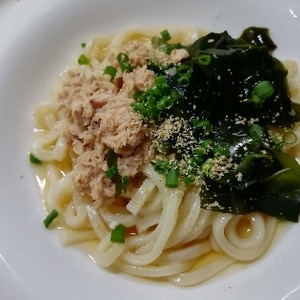 簡単おいしい☆ツナとわかめの冷やしうどん♪